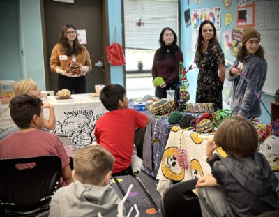 Glial retrograde signaling in class